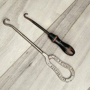 Advertising Button Hook Geo. W. Kies & Co. Shoes Norwick, Conn. Plus Wooden Hook